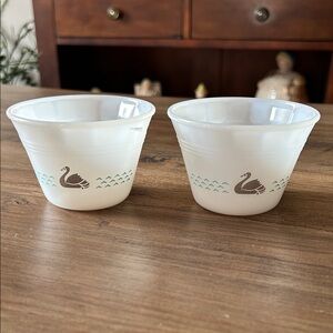2 Vintage-Retro DYNAWARE Mexico Gray Swimming Swan Graphics O-W M-G Custard Cups